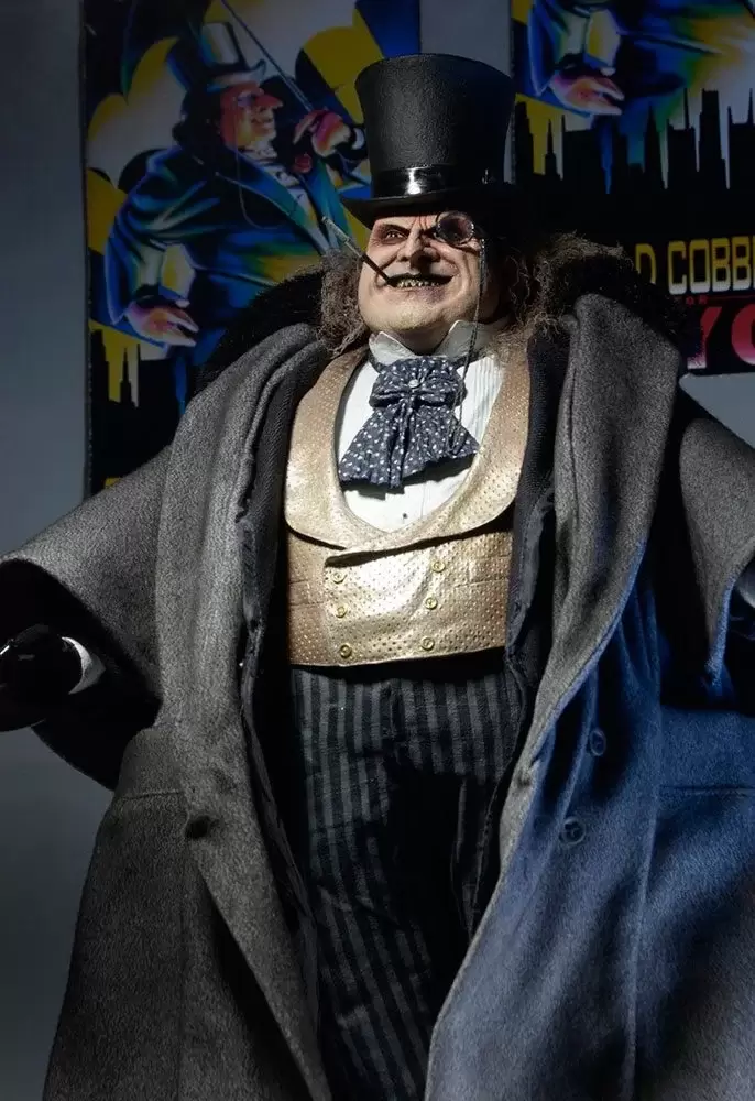 Batman le defi figurine mayoral pinguin danny devito 38 cm 5 