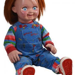 Chucky, la poupée de sang réplique poupée 1/1 Good Guys 74 cm Trick or Treat