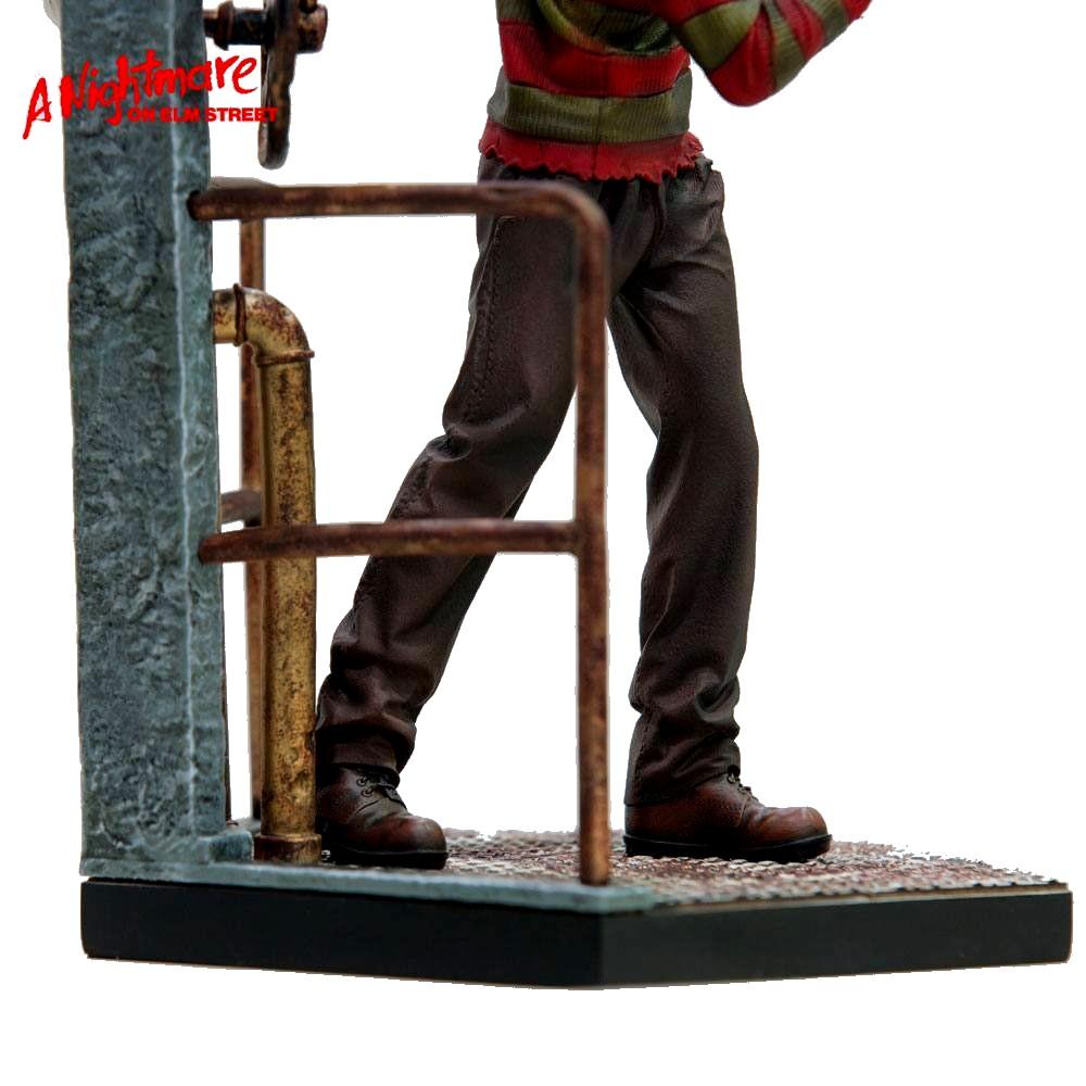 Nightmare on elm street statuette 110 art scale freddy krueger deluxe 19 cm 4