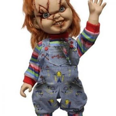 Chucky Jeu d´enfant poupée parlante Chucky (Child´s Play) Mega Scale 38 cm