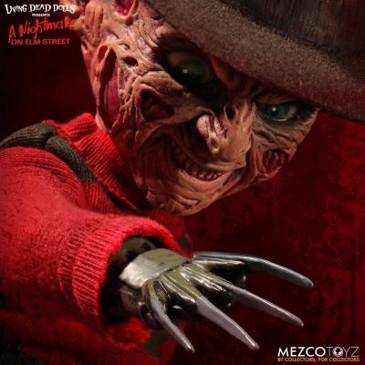 Freddy Les Griffes de la nuit poupée sonore Freddy Krueger 25 cm