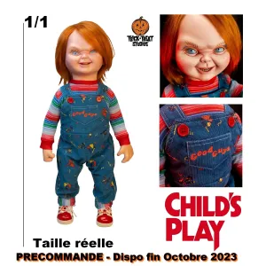 Chucky, la poupée de sang poupée Plush Body Chucky Ultimate Doll 74 cm